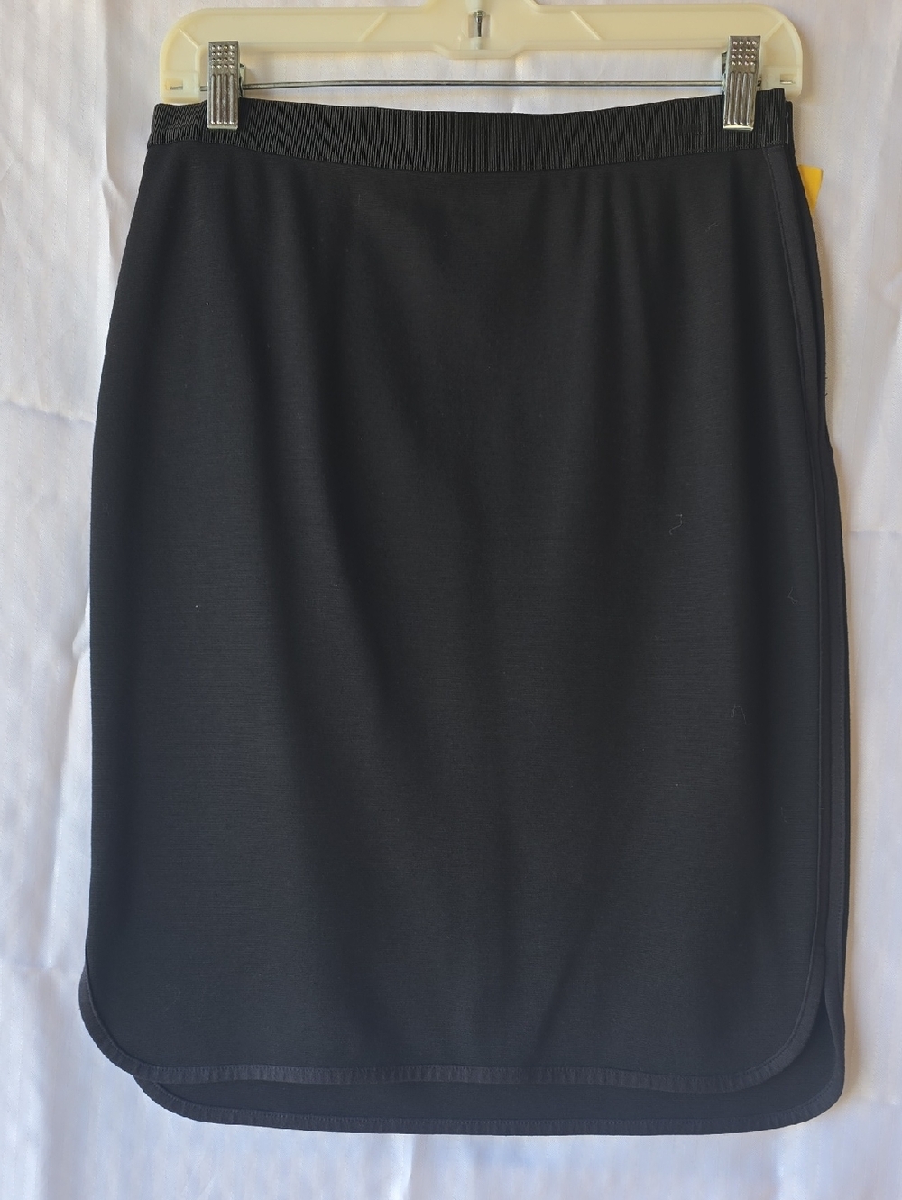 Ann Taylor Classic Black Pull-On Skirt - Women's Stretch Skirt